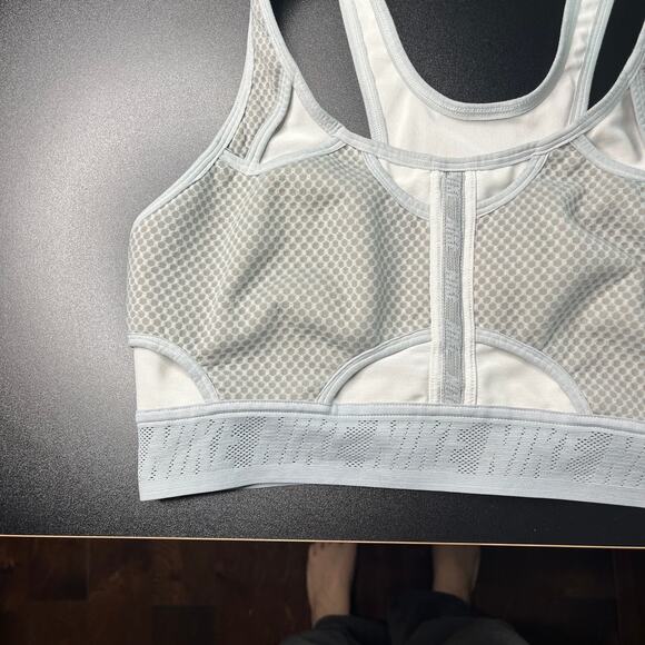 Nike Dri-Fit Women's Adv Swoosh Sports Bra Size XL Ivory Grey - Picture 7 of 8